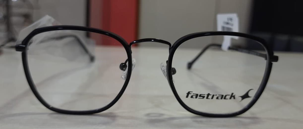 Eyeglasses 1