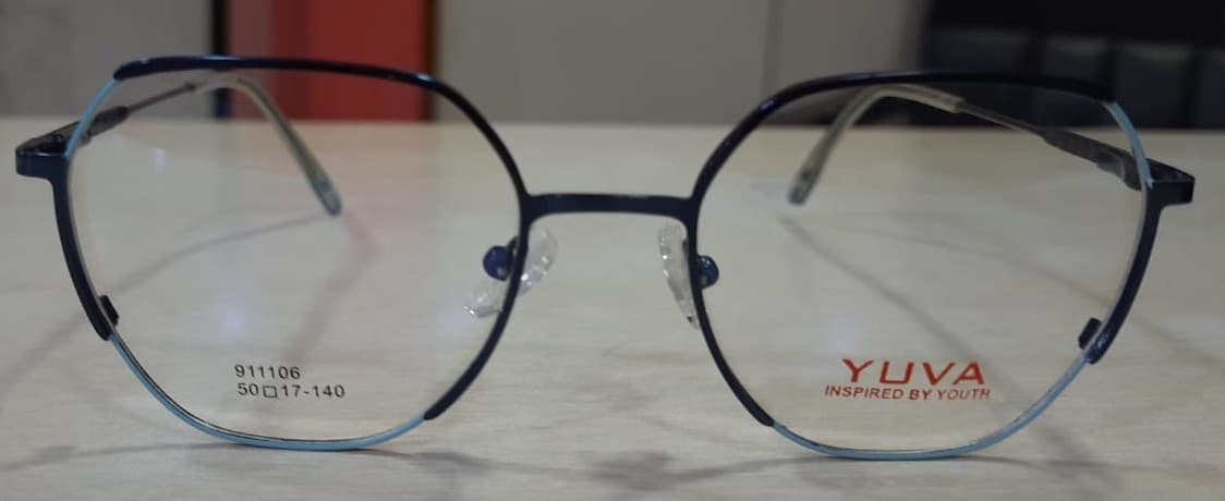 Eyeglasses 15